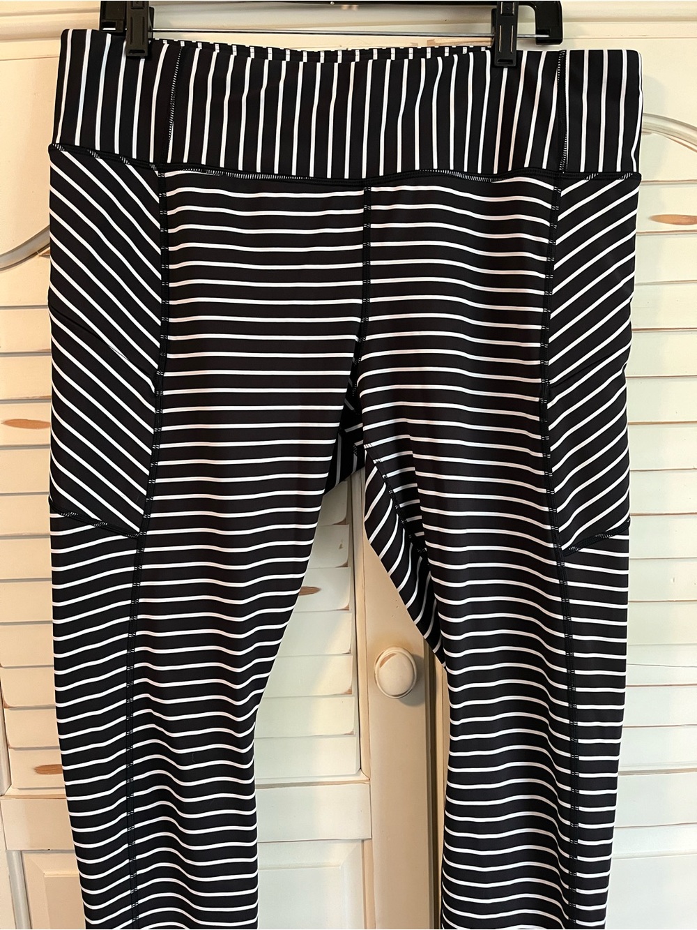 Athleta Striped Black & White High-Waist Active Leggings. XL